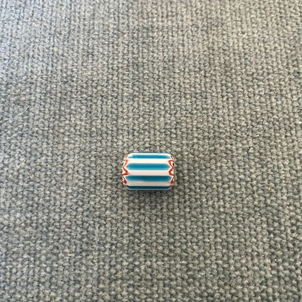 Bead